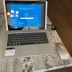HP Silver Laptop